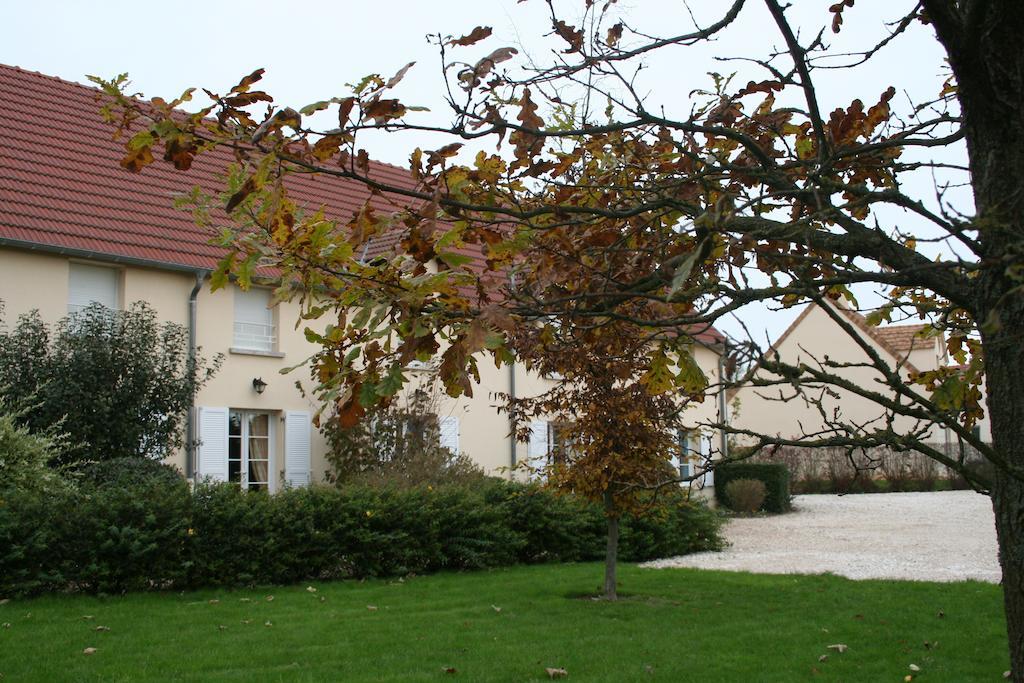 La Croix De La Jarrie Châtres Exterior foto