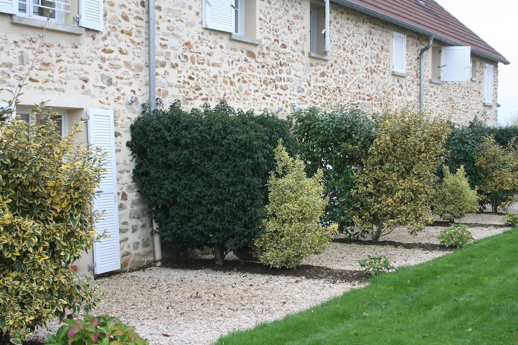 La Croix De La Jarrie Châtres Exterior foto